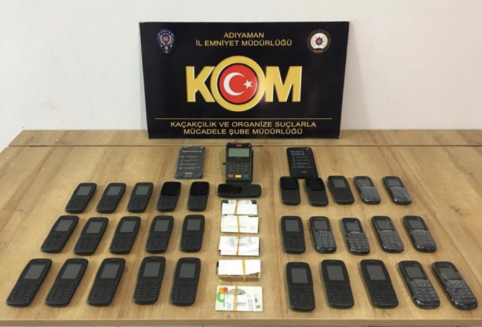 Adıyaman'da kaçak cep telefonu operasyonu: 8 gözaltı