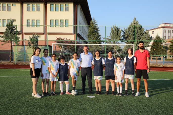Adıyaman'da Kızların Yeni Gözdesi Futbol