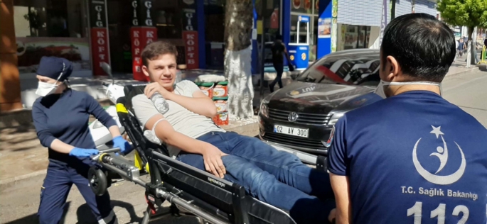 Adıyaman'da Motosiklet yaya çarptı: 2 yaralı
