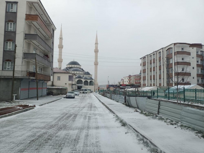 Adıyaman'ın Sincik ilçesinde kar yağışı başladı