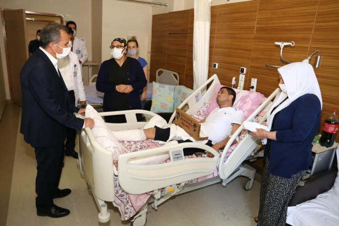 Başkan Kılınç'tan hastanelere bayram ziyareti