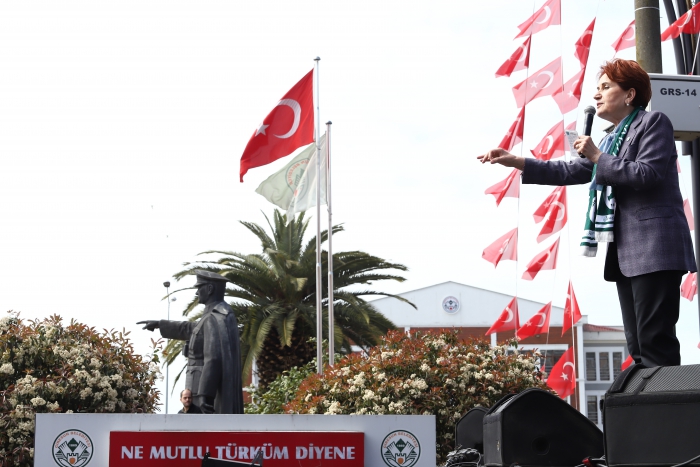 Genel Başkan Akşener Ev Kadınları Ve Gençlere 2.500 TL Şartsız Maaş Ödeyeceğiz