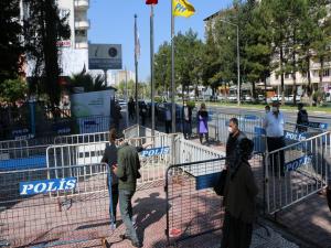 Adıyaman'da Fatura Kuyruğu Metrelerce Uzadı