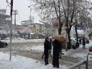 Gölbaşında Yoğun Kar Etkili Oluyor