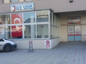 İki Öğrenci Servis Minibüsü Çarpıştı: 8 Yaralı