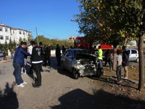 Yolcu Minibüsü İle Otomobil Çarpıştı:4 Yaralı