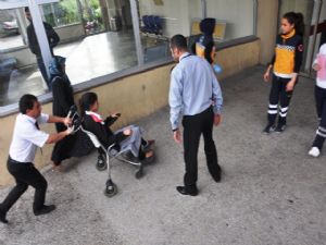Öğrenci Servisi Takla Attı; 8 Yaralı