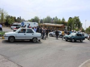 Adıyaman'da Trafik Kazası; 2 Yaralı