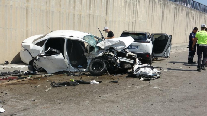 Hatay'da Adıyamanlı Hemşehrimiz Kaza Yaptı 3 Ölü 4 Yaralı