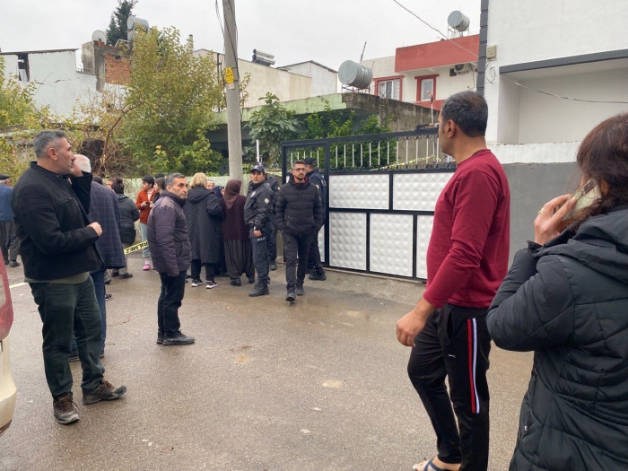 İki ay önce eşini kaybeden adam kendini astı