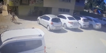 Adıyaman’da bisiklet hırsızlığı anı güvenlik kamerasına yansıdı
