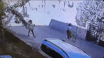 Adıyaman’da bisiklet hırsızlığı güvenlik kamerasına yansıdı