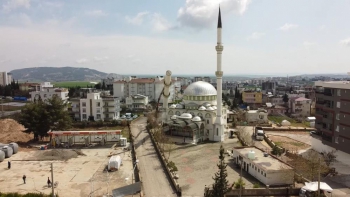Adıyaman'da Cami minareleri yıkılıyor