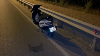 Adıyaman’da lastiği patlayan motosiklet kaza yaptı: 2 yaralı 
