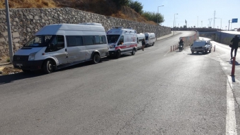 Adıyaman'da öğrenci servisiyle otomobil çarpıştı: 2 yaralı