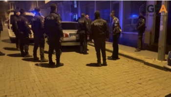 Adıyaman’da Otomobilin Önünü Kesip Darp Ettiler