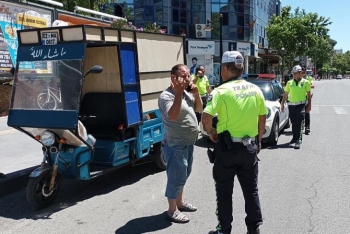 Adıyaman’da Polisten Kaçan Şahıs Kovalamaca Sonucu Yakalandı