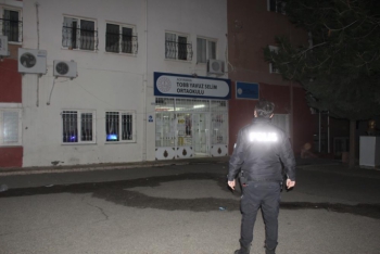 Okulda hırsızlık ihbarı polisi harekete geçirdi