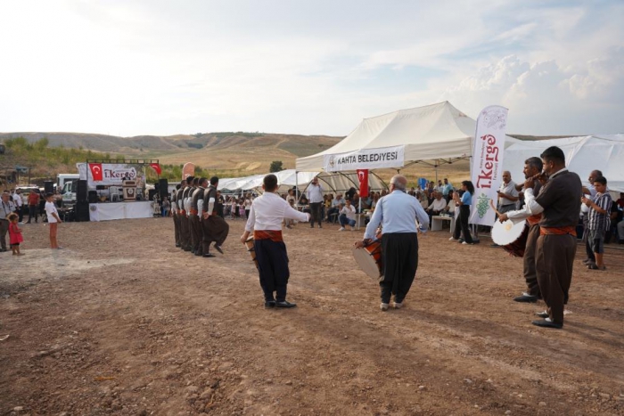 Kahta Bağbozumu Festivalinde renkli görüntüler