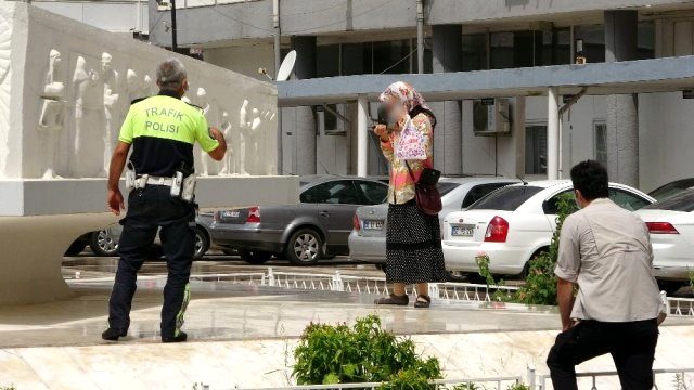 Kardeşleri Tarafından Dolandırılan Kadın Valilik Binasında İntihara Kalkıştı