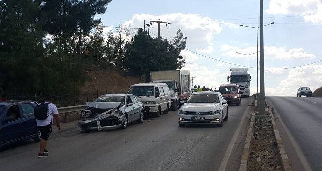 Köprüde zincirleme trafik kazası