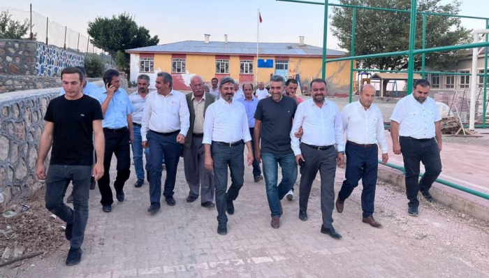 MSK Başkanı Ahmet Aydın Köy, köy Gezip halk ile kucaklaştı
