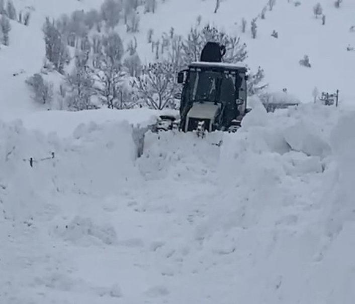 12 Saatlik çalışmayla yaşlı adam hastaneye ulaştırıldı
