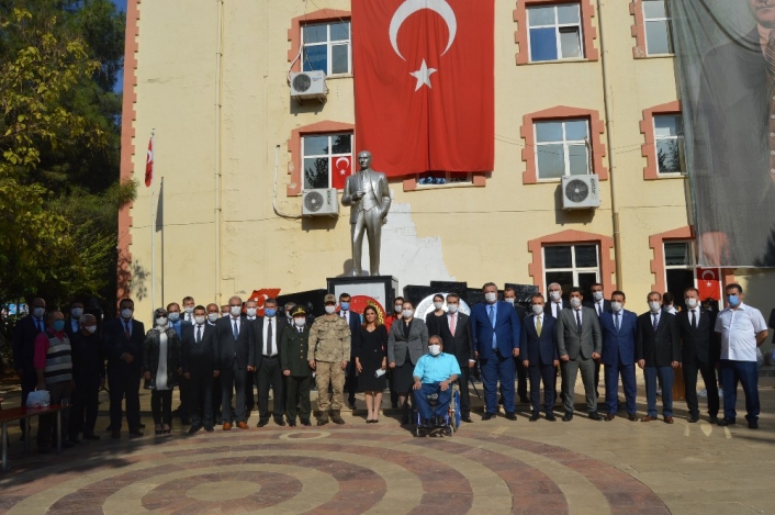 29 Ekim Cumhuriyet Bayramı Besni´de törenle kutlandı
