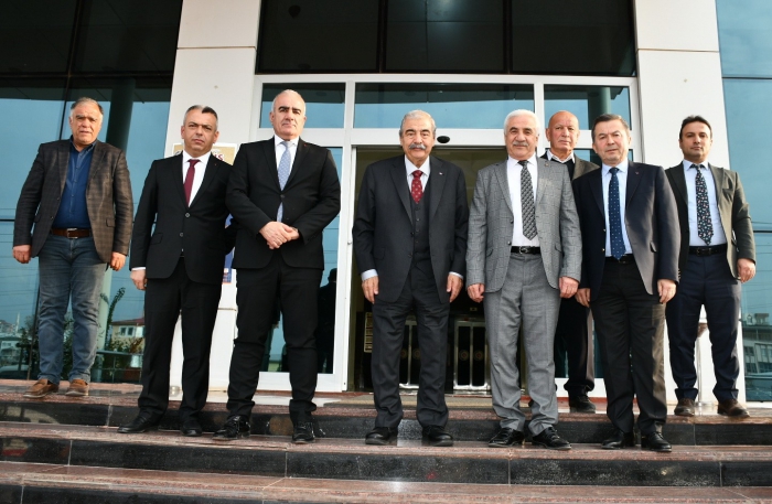 Abdulkadir Konukoğlu, ATSO yönetimiyle bir araya geldi
