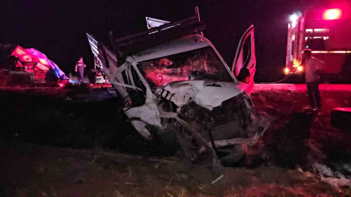 Adıyaman´da 3 aracın karıştığı kazada 3 kişi yaralandı
