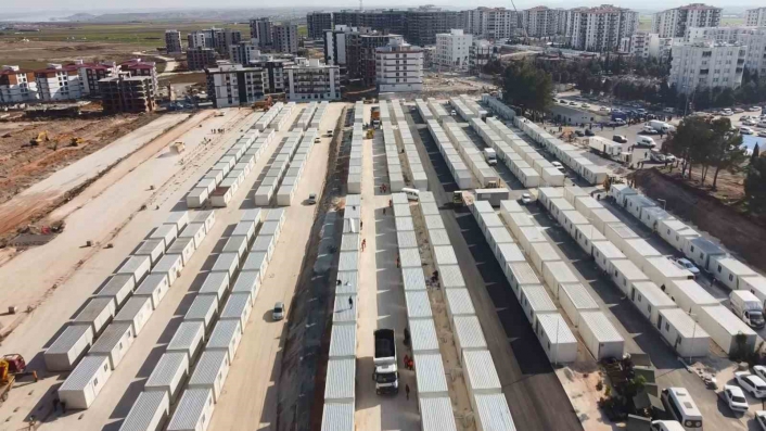 Adıyaman´da 300 konteyner ailelere teslim ediliyor
