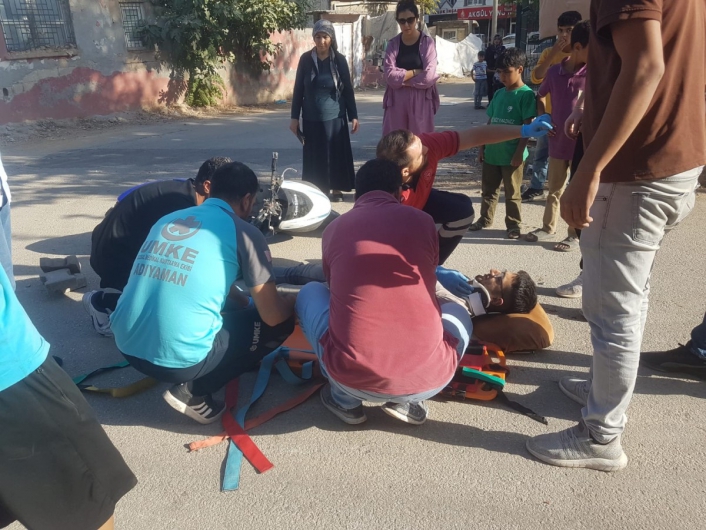 Adıyaman'da motosiklet ile otomobil çarpıştı: 2 yaralı