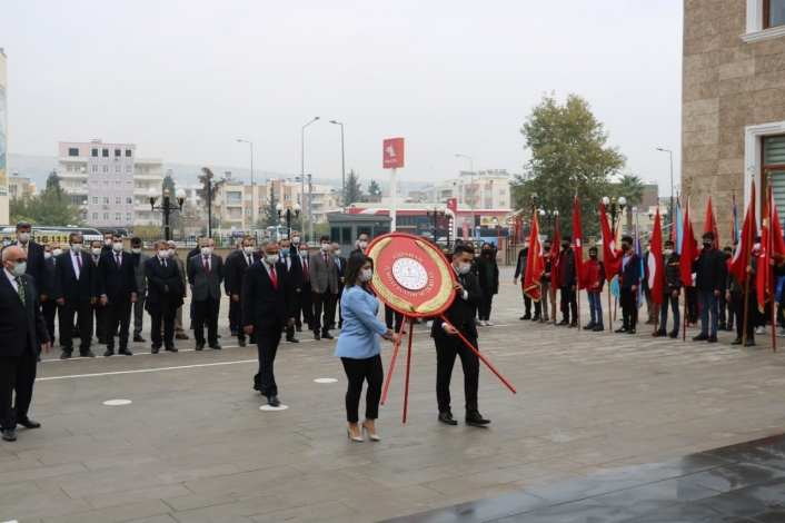 Adıyaman´da Öğretmenler Günü kutlandı
