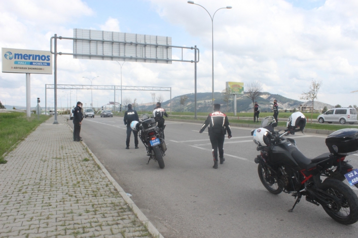 Adıyaman´da polis ekiplerini alarma geçiren olay
