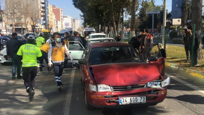 Adıyaman´da zincirleme kaza: 3 Yaralı
