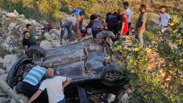 Besni’de Feci Kaza 2 ölü, 6 yaralı