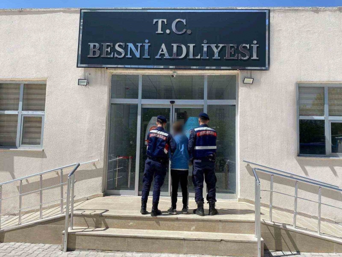 Adıyamanda 9 yıl 2 ay hapis cezası bulunan şahıs yakalandı
