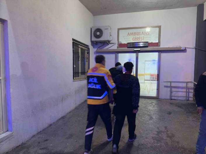Adıyamanda bıçaklı kavga: 2 yaralı
