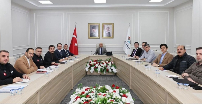 Adıyamanda kalıcı deprem konutları ile ilgili toplantı yapıldı
