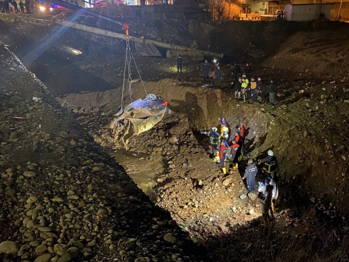 Adıyamandaki feci kaza 1 polis hayatını kaybetti, 1 polis yaralandı