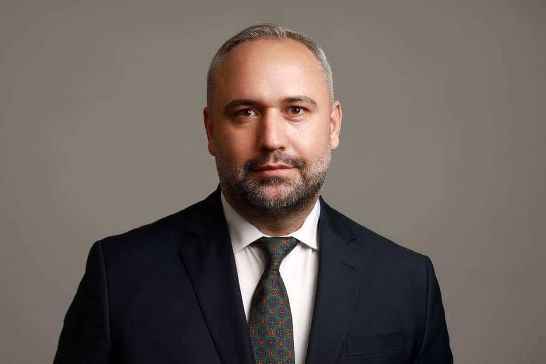 Akademisyen Yusuf Öztürk Belediye Başkanlığı Aday Adaylığını Açıkladı