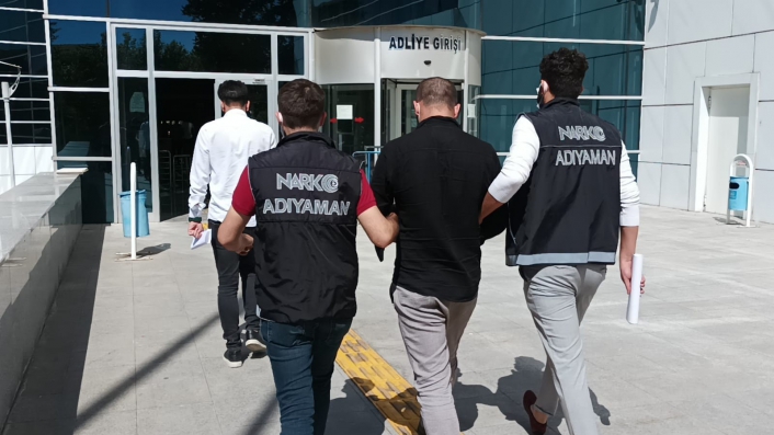 Adıyaman'da Aranan şahıs kovalamaca sonucu yakalandı