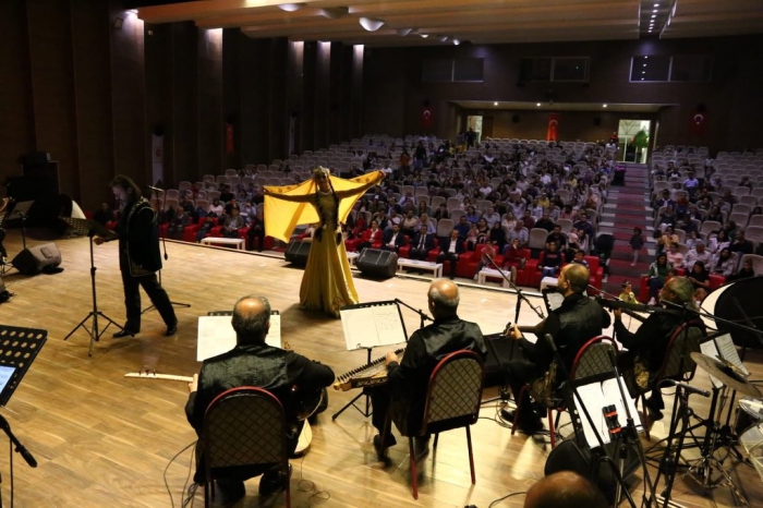 Asya´dan Avrupa´ya Türk Dünyası Müzikleri