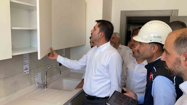 Bakan Kurum: Her ay 25-30 bin konut teslim edeceğiz
