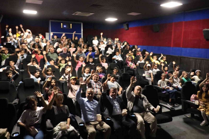 Beş bin öğrenci sinemayla buluştu
