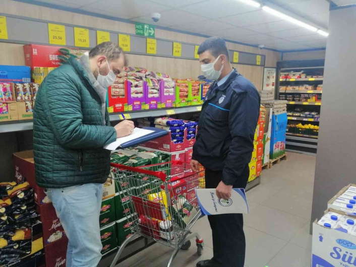 Besni Belediyesi zabıta ekipleri market ve fırınları denetledi
