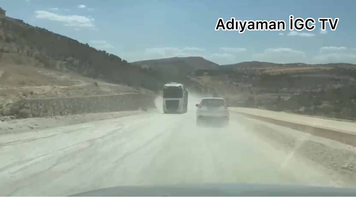 Besni’de Çevre Yolu Çilesi Bitmiyor Halk İsyanda