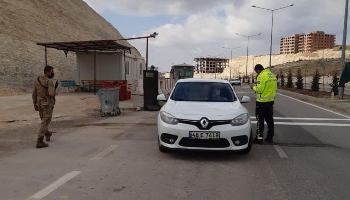 Besni ilçesinde Korona Virüs denetimi
