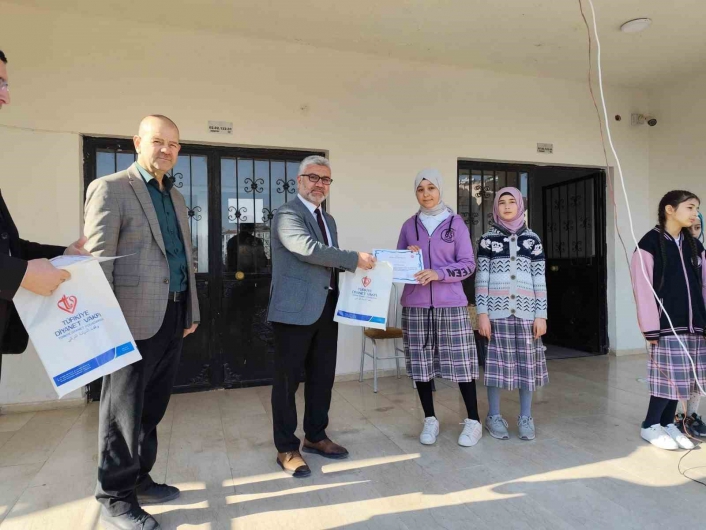 Besnide 12 Mart şiir okuma yarışması sonuçlandı
