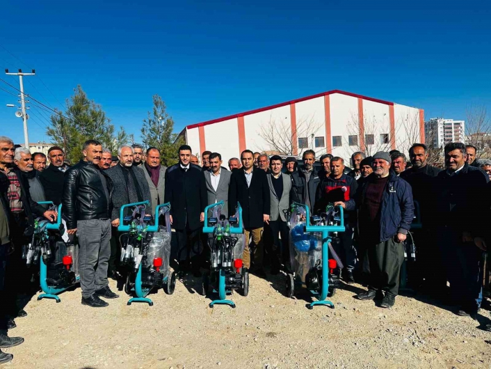 Besnide süt sağım makinesi desteği
